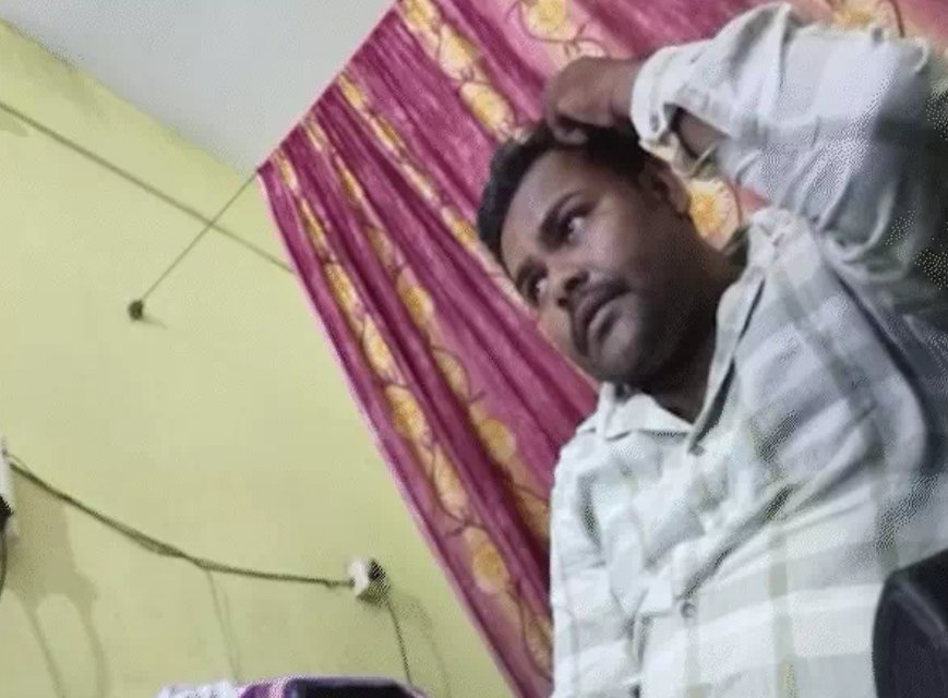 जनसेवा केंद्र के संचालक मनीष ने आवेदन से लेकर डॉक्टर तक के इंतजाम का दावा किया। जनसेवा केंद्र के संचालक मनीष ने आवेदन से लेकर डॉक्टर तक के इंतजाम का दावा किया।