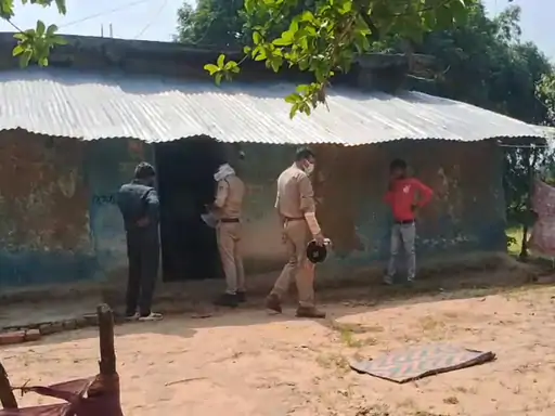 खटिया के पाए से पीट-पीटकर मारा, शवों को ताले में बंद कर गुजरात भागा, जंगल में छिपने पर पुलिस ने दबोचा